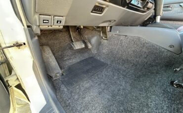 Toyota-Land-cruiser-fj80-1992-White-Grey-21
