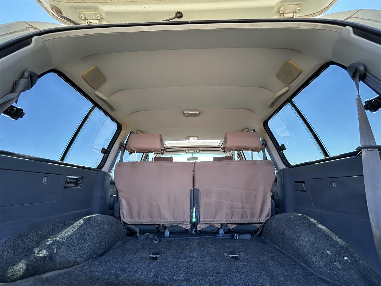 Toyota-Land-cruiser-fj80-1992-White-Grey-22