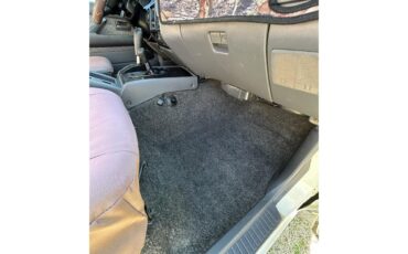 Toyota-Land-cruiser-fj80-1992-White-Grey-28