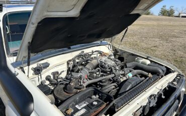 Toyota-Land-cruiser-fj80-1992-White-Grey-29