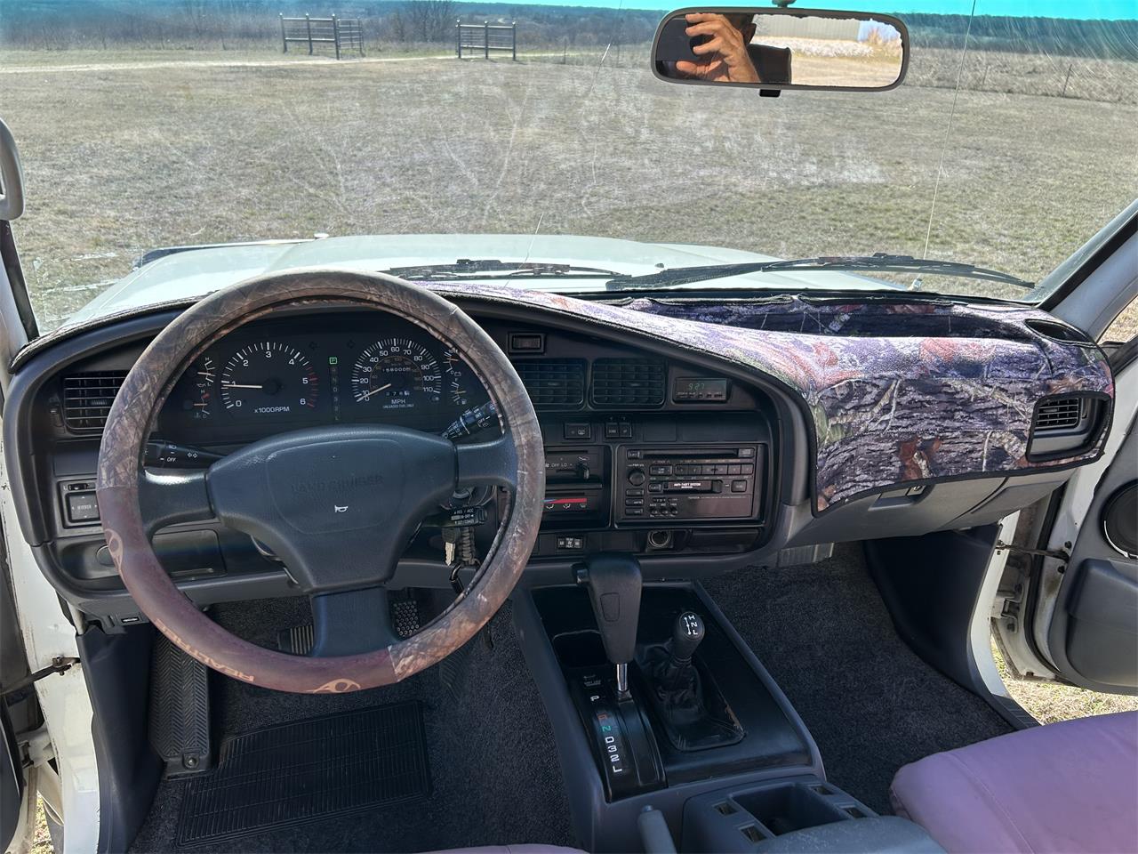 Toyota-Land-cruiser-fj80-1992-White-Grey-4