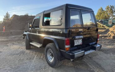 Toyota-Land-cruiser-hzj73-diesel-1990-12