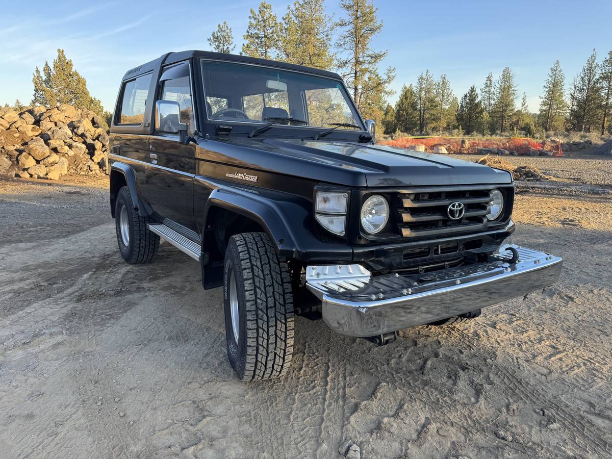 Toyota-Land-cruiser-hzj73-diesel-1990-16