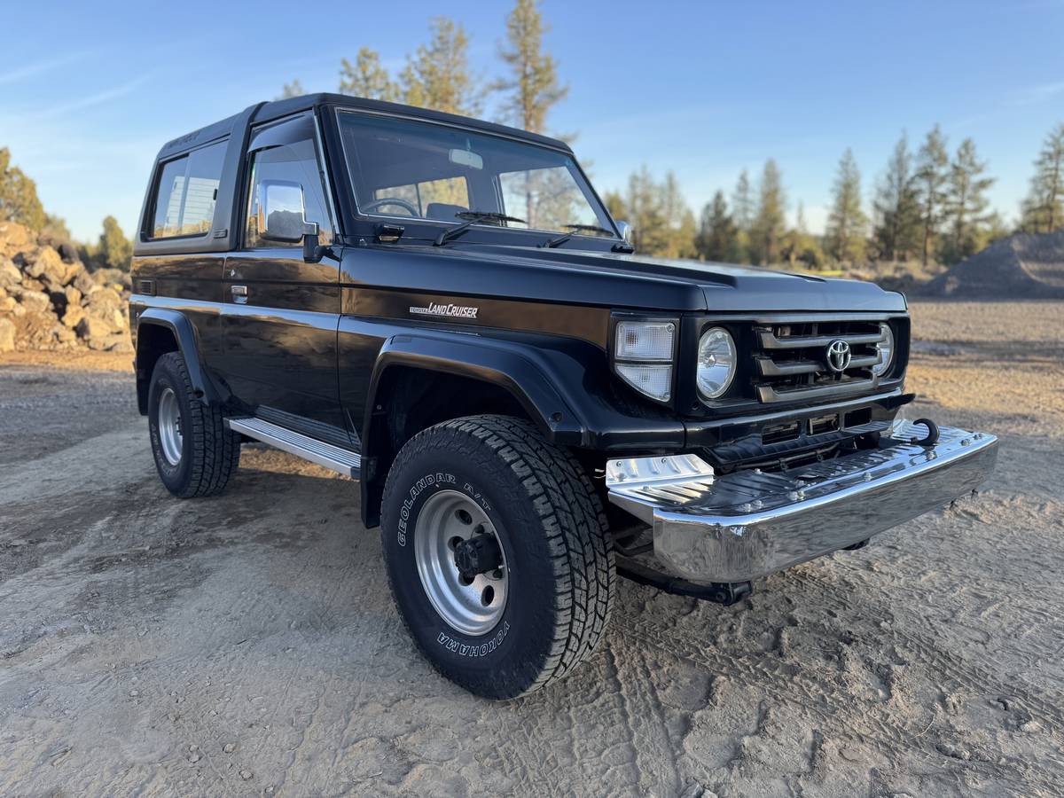 Toyota-Land-cruiser-hzj73-diesel-1990-20