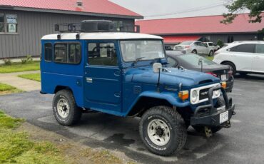 Toyota-Land-cruiser-landcruiser-diesel-1981-blue-1