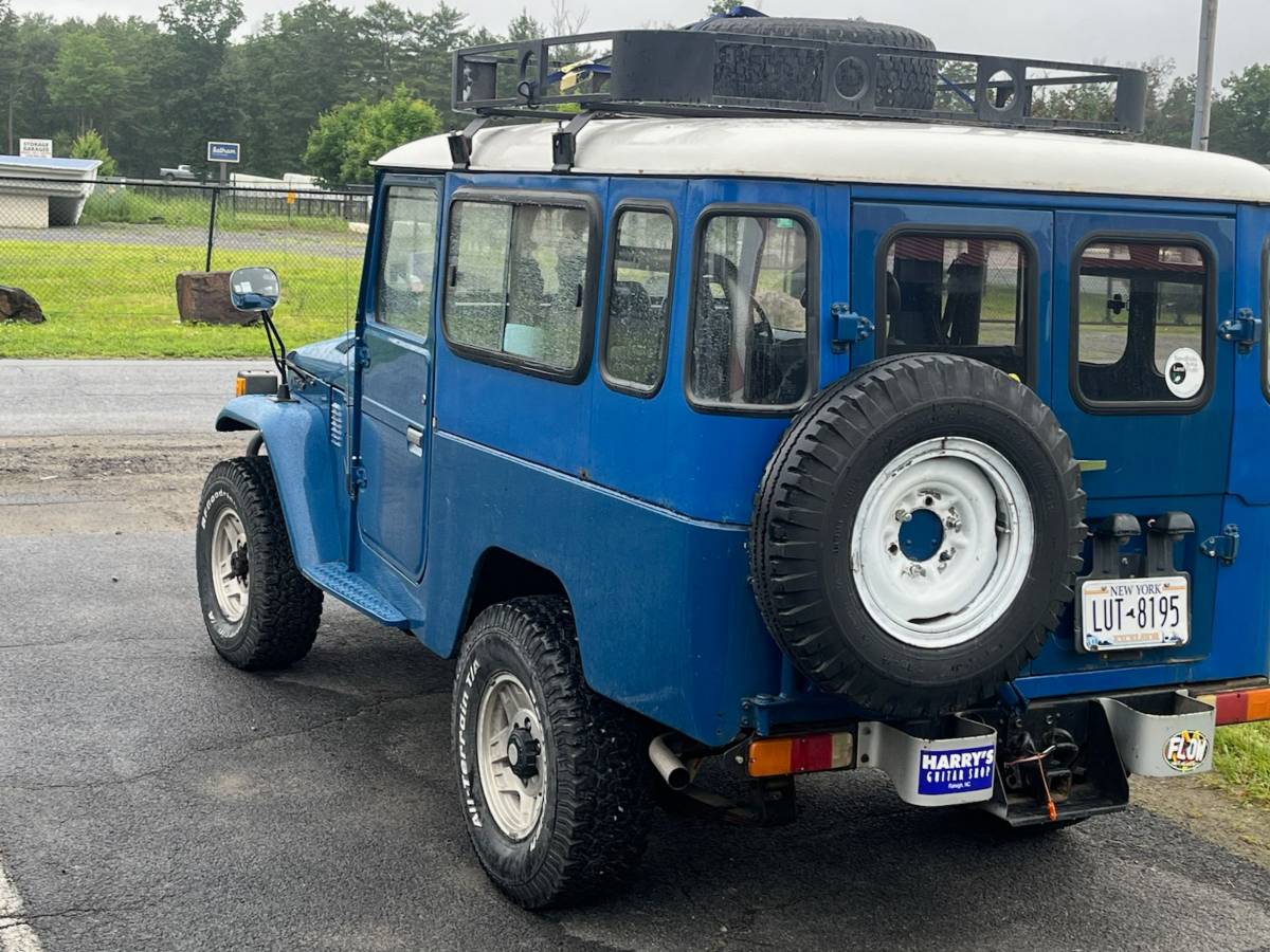 Toyota-Land-cruiser-landcruiser-diesel-1981-blue-3