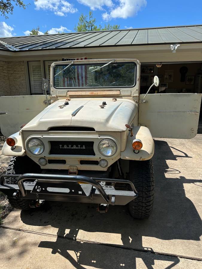 Toyota-Landcruiser-1965