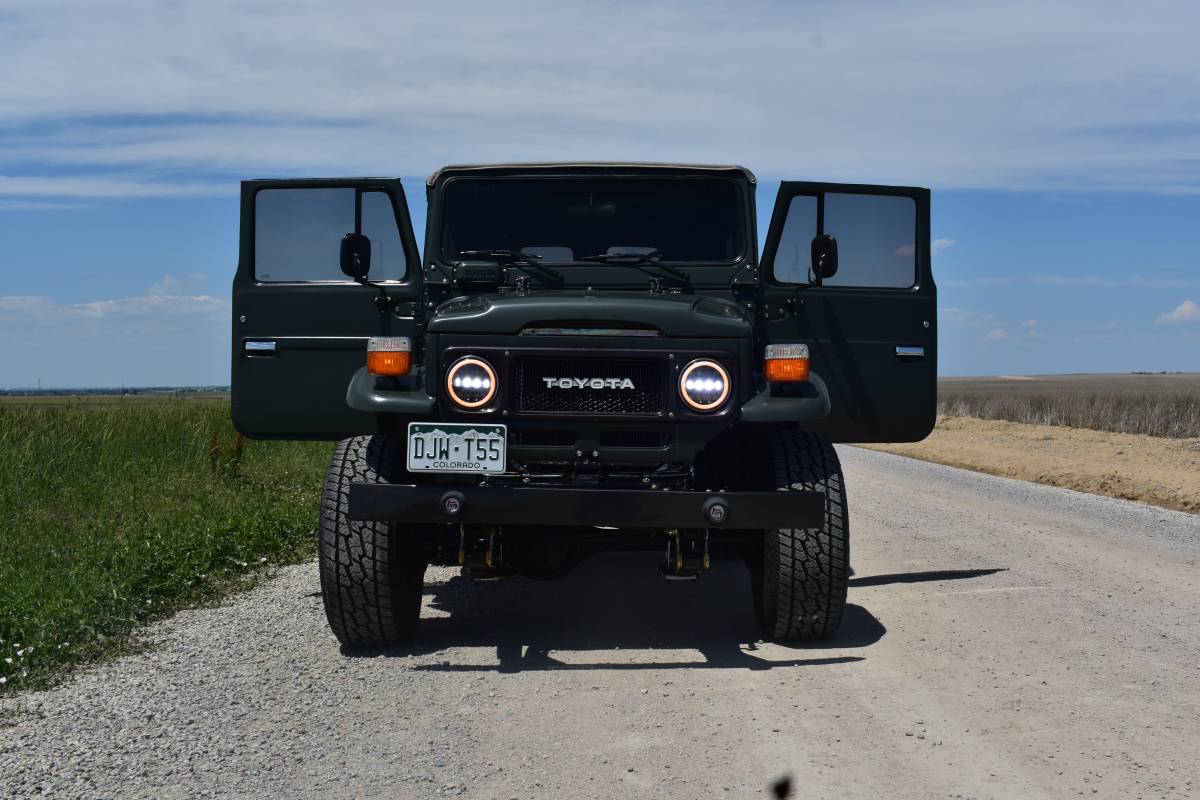 Toyota-Landcruiser-1982-green-10