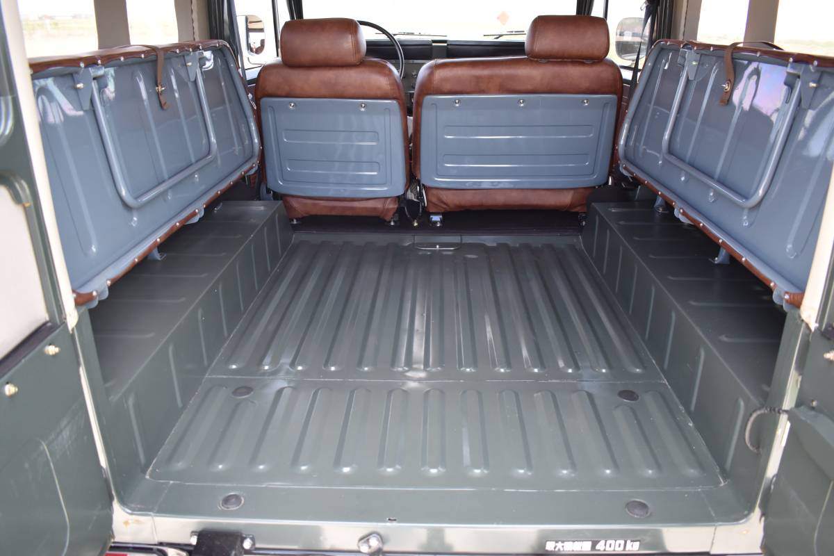 Toyota-Landcruiser-1982-green-12