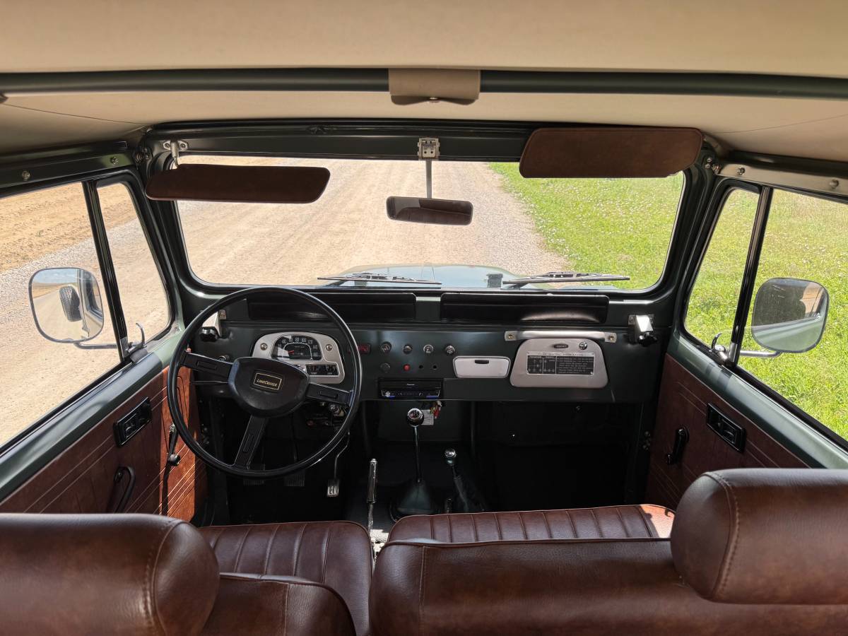 Toyota-Landcruiser-1982-green-20