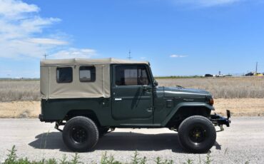 Toyota-Landcruiser-1982-green-6