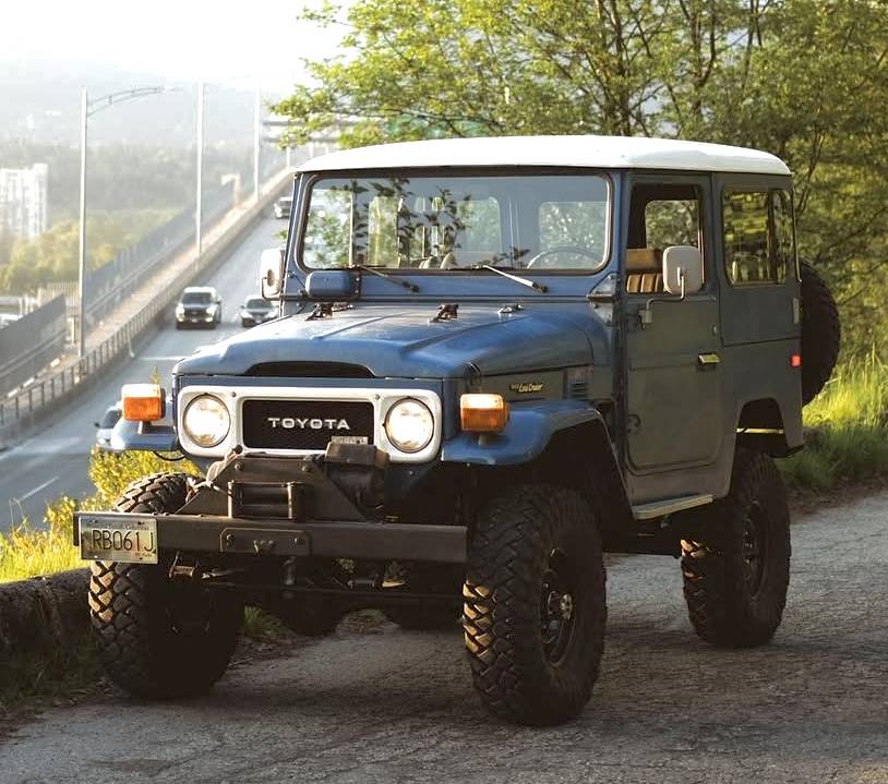Toyota-Landcruiser-diesel-1980-blue-10