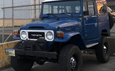 Toyota-Landcruiser-diesel-1980-blue-2
