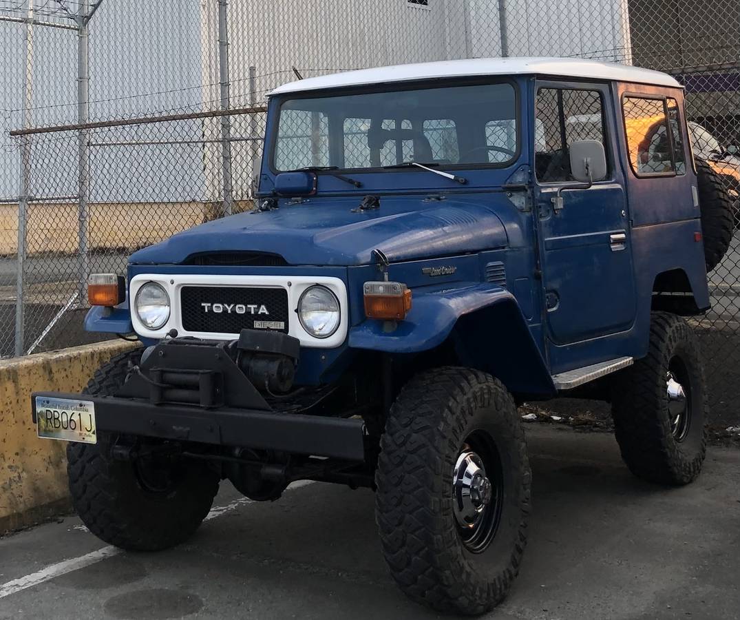 Toyota-Landcruiser-diesel-1980-blue-2