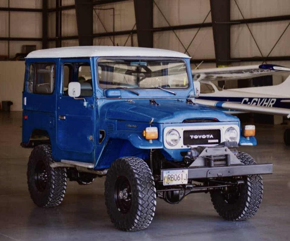 Toyota-Landcruiser-diesel-1980-blue