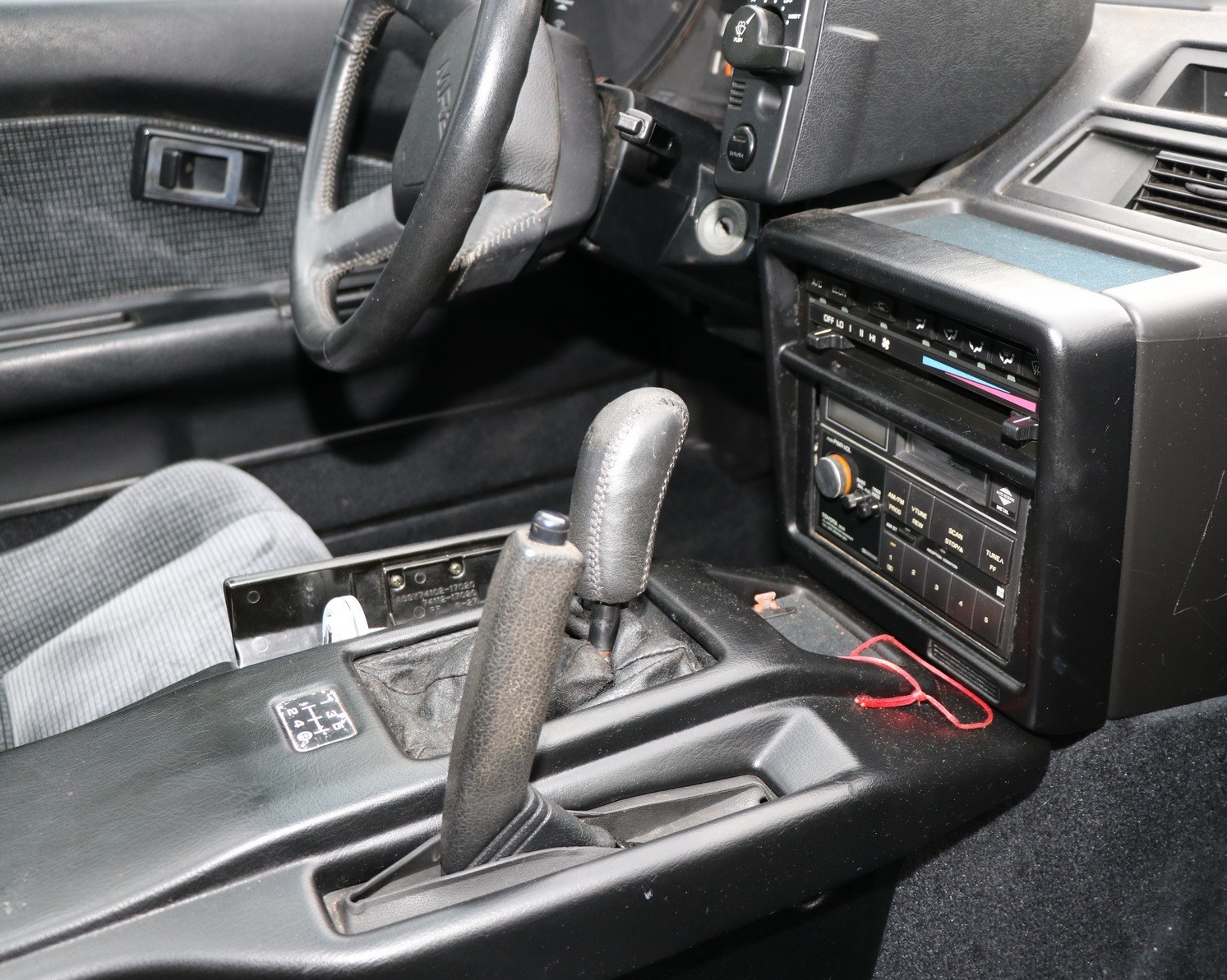 Toyota-MR2-1988-14