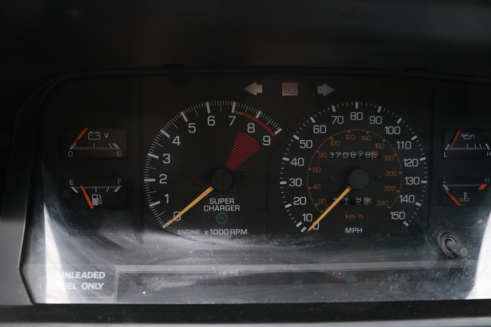 Toyota-MR2-1988-16