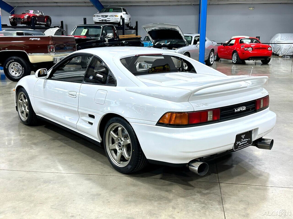 Toyota-MR2-1993-Coupe-4