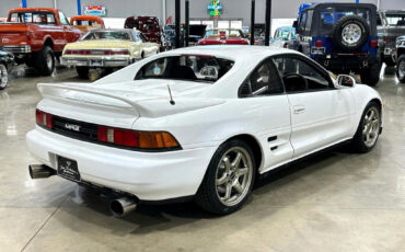 Toyota-MR2-1993-Coupe-6