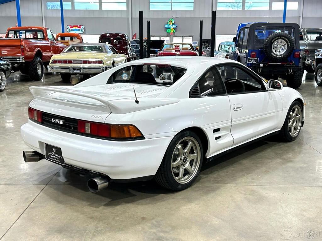 Toyota-MR2-1993-Coupe-6
