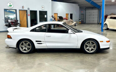 Toyota-MR2-1993-Coupe-8