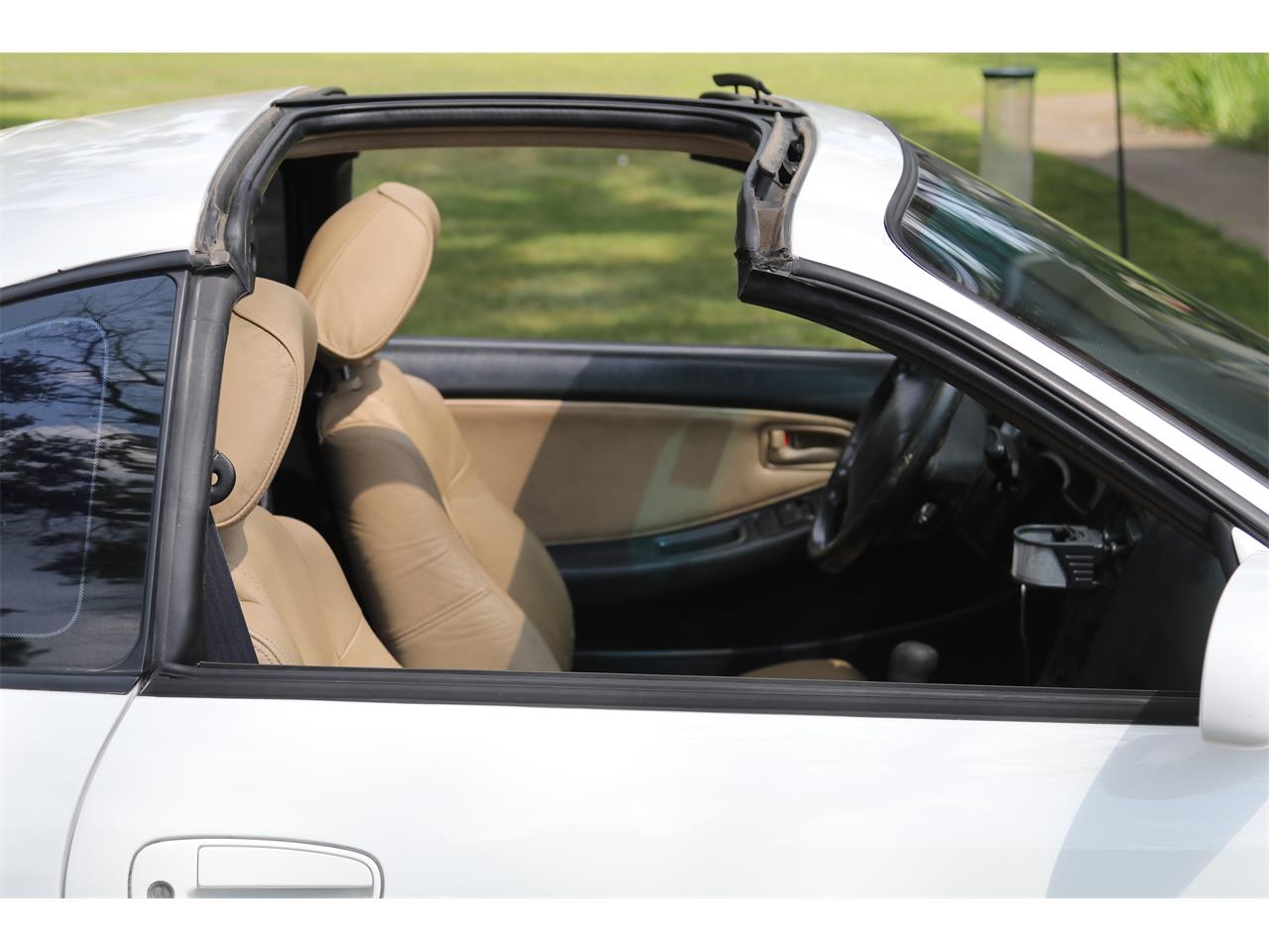 Toyota-Mr2-1993-White-Tan-5