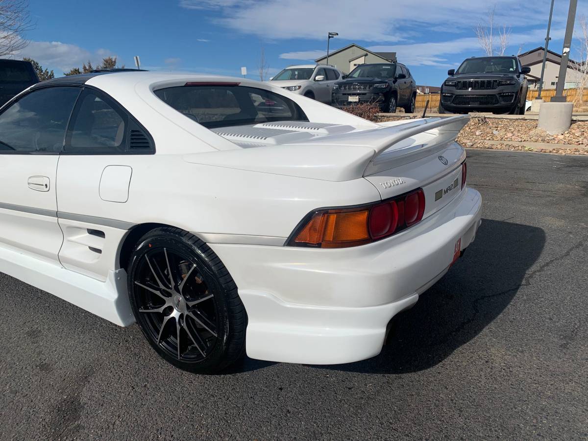 Toyota-Mr2-turbo-1993-white-1