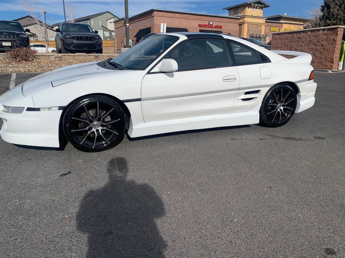 Toyota-Mr2-turbo-1993-white