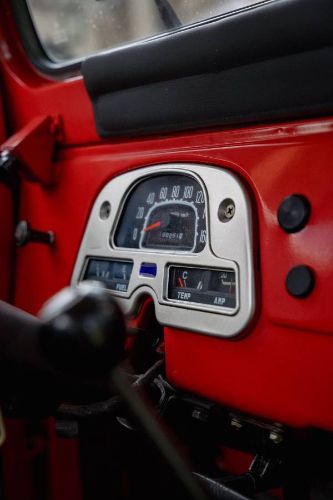 Toyota-Other-1972-Red-10