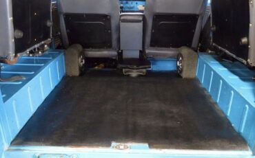 Toyota-Other-1976-Blue-Gray-11