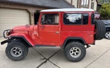 Toyota-Other-1978-Red-Brown-12