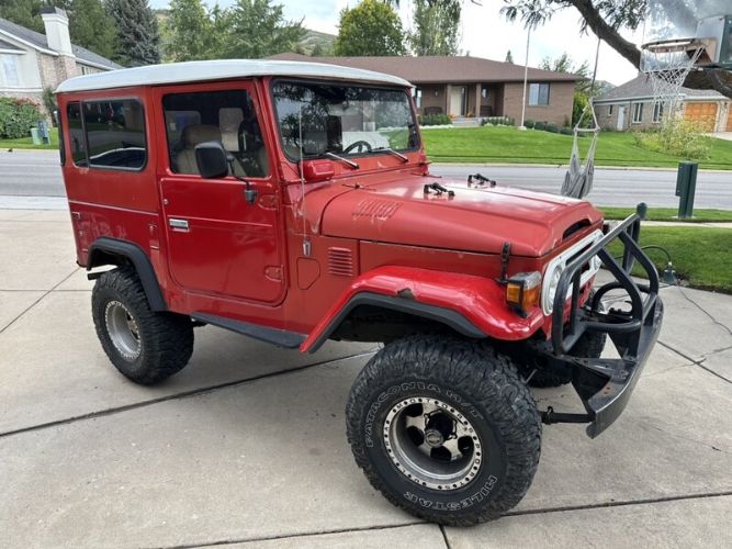 Toyota-Other-1978-Red-Brown