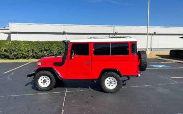 Toyota-Other-1981-Red-Black-14