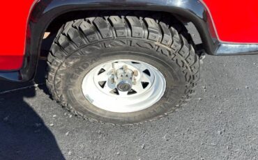 Toyota-Other-1981-Red-Black-18