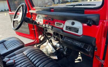 Toyota-Other-1981-Red-Black-2