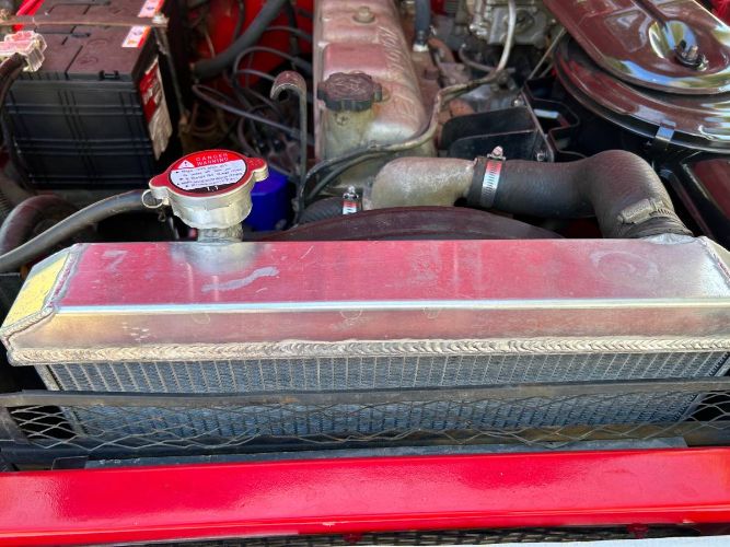 Toyota-Other-1981-Red-Black-8
