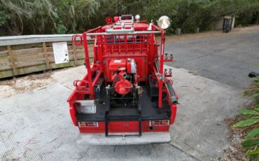 Toyota-Other-1987-Red-8