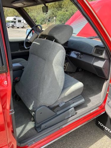 Toyota-Other-1988-Red-10