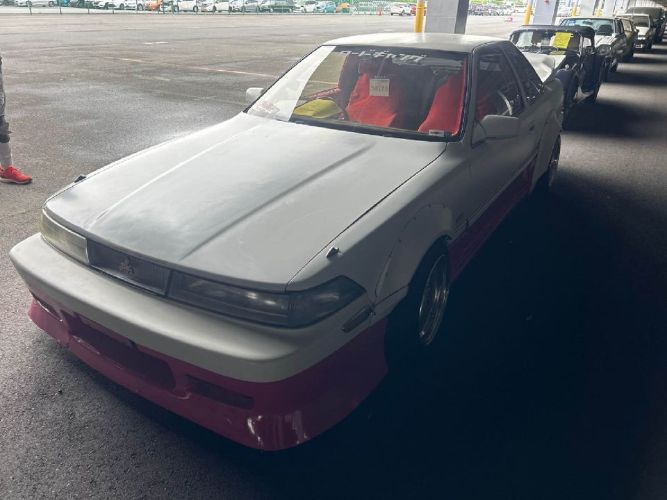 Toyota-Other-1991-WhitePink-Tan-10
