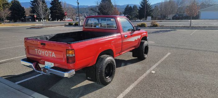 Toyota-Other-1992-Red-11