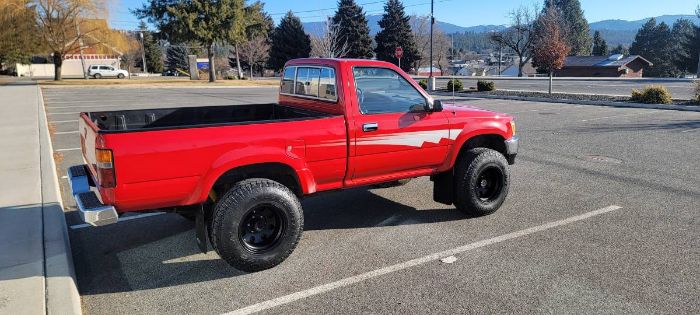 Toyota-Other-1992-Red-12
