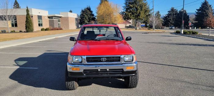 Toyota-Other-1992-Red-15