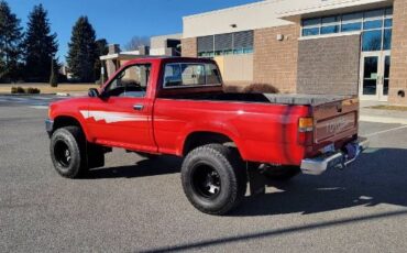 Toyota-Other-1992-Red
