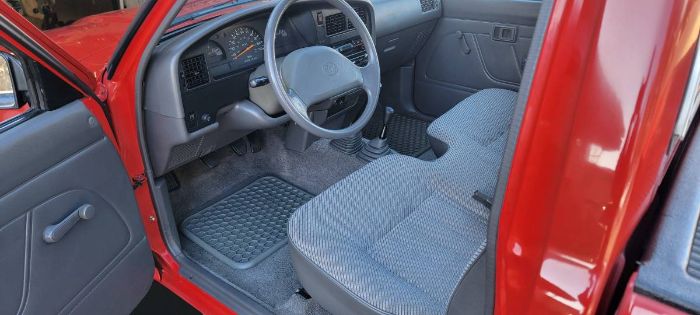 Toyota-Other-1992-Red-5