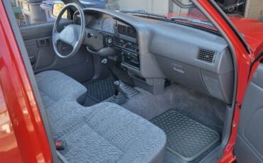 Toyota-Other-1992-Red-6
