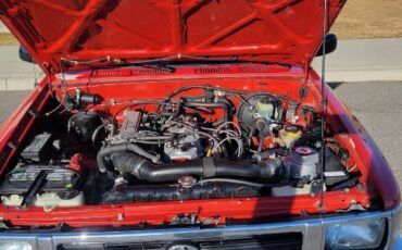 Toyota-Other-1992-Red-8