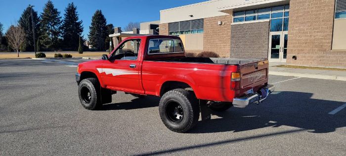 Toyota-Other-1992-Red
