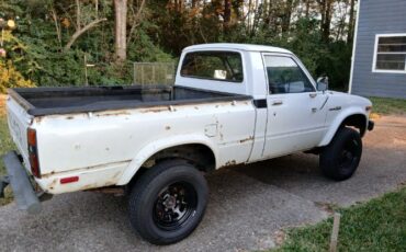 Toyota-Pickup-1980-5