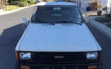 Toyota-Pickup-1984-15