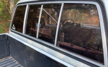 Toyota-Pickup-1987-Black-amp-White-Grey-14